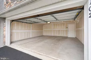 102 Master Ave, Feasterville-Trevose, PA 19053 - Photo 32