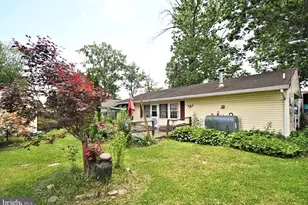 70 Tall Pine Ln, Levittown, PA 19054 - Photo 36