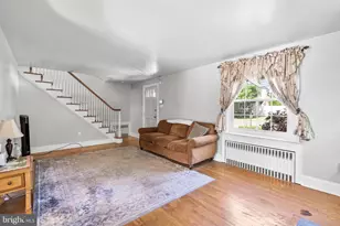 117 Main St, Fallsington, PA 19054 - Photo 2