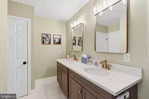 95 Cardinal Rd, Levittown, PA 19057 - Photo 26