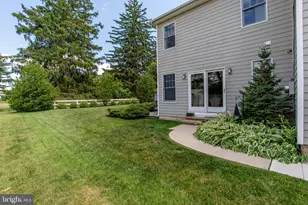 50 Fairway Dr, Yardley, PA 19067 - Photo 6