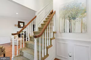 207 Forrest Dr, Holland, PA 18966 - Photo 8