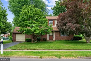 340 Hampton Dr, Feasterville-Trevose, PA 19053 - Photo 1