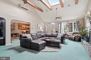 1 Meadow Ln, Levittown, PA 19054 - Photo 8