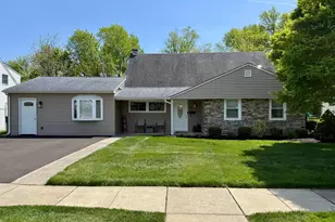 30 Hollow Rd, Levittown, PA 19056 - Photo 1