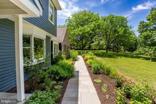 2752 N Sugan Rd, New Hope, PA 18938 - Photo 4