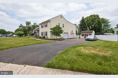 10 Monroe Way, Newtown, PA 18940 - Photo 2