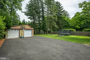 814 N Pennsylvania Ave, Morrisville, PA 19067 - Photo 42