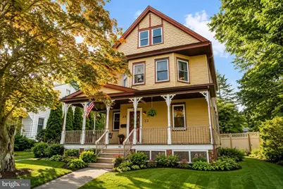 814 N Pennsylvania Avenue, Morrisville, PA 19067 - Photo 1
