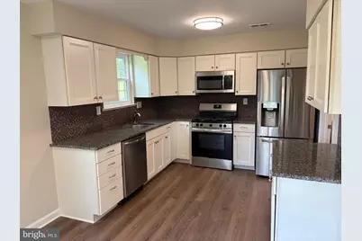 51 Kirkwood Drive, Newtown, PA 18940 - Photo 6