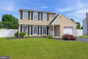 228 Hampton Dr, Langhorne, PA 19047 - Photo 2