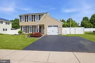 228 Hampton Dr, Langhorne, PA 19047 - Photo 28