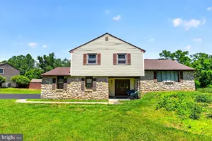 2 Merry Dell Dr, Churchville, PA 18966 - Photo 2