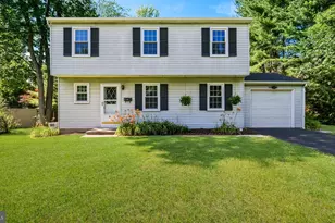 21 Belmont Square, Doylestown, PA 18901 - Photo 1