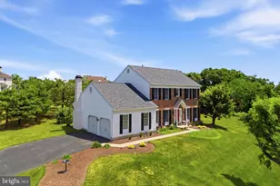 2598 Candytuft Dr, Jamison, PA 18929 - Photo 2