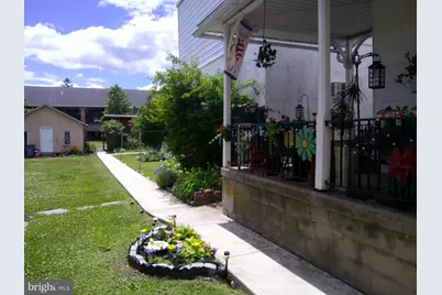 512 W Broad Street, Quakertown, PA 18951 - Photo 6