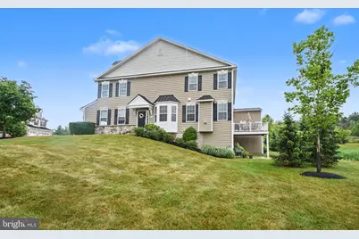 327 W Boulder Drive, Chalfont, PA 18914 - Photo 2