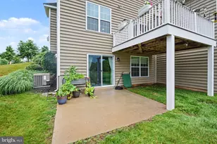 327 W Boulder Dr, Chalfont, PA 18914 - Photo 28