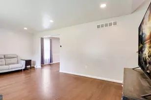 106 Cedarbrook Dr, Southampton, PA 18966 - Photo 12