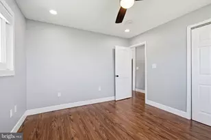 31 Vermillion Ln, Levittown, PA 19054 - Photo 16