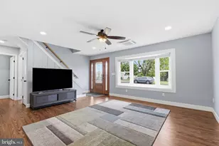 31 Vermillion Ln, Levittown, PA 19054 - Photo 10