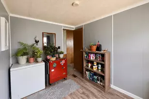 5510 Golden Dr, Morrisville, PA 19067 - Photo 18