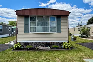 5510 Golden Dr, Morrisville, PA 19067 - Photo 2