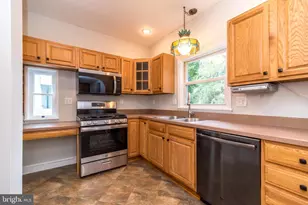 39 S 9th St, Quakertown, PA 18951 - Photo 18