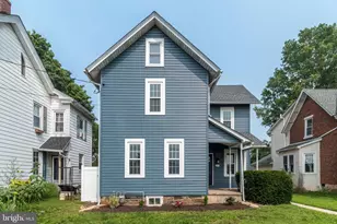 39 S 9th St, Quakertown, PA 18951 - Photo 2