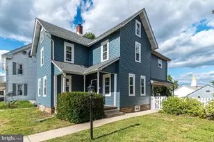 39 S 9th St, Quakertown, PA 18951 - Photo 1