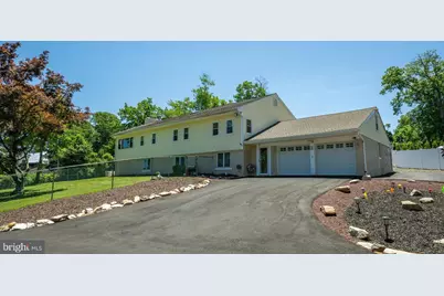11 Williams Lane, Yardley, PA 19067 - Photo 1