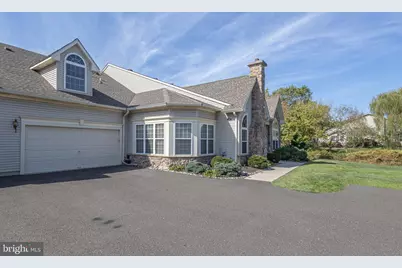 29 Shady Brook Drive, Langhorne, PA 19047 - Photo 2