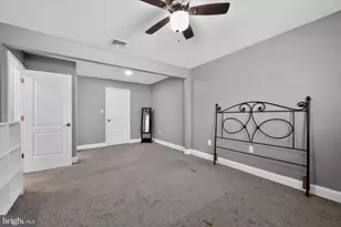 60 Pine Needle Rd, Levittown, PA 19056 - Photo 20