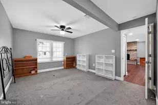 60 Pine Needle Rd, Levittown, PA 19056 - Photo 18