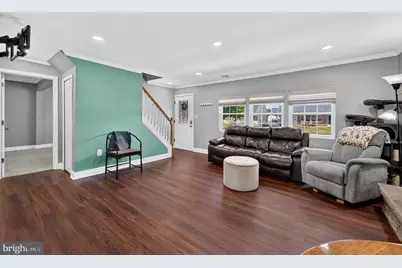 60 Pine Needle Road, Levittown, PA 19056 - Photo 6