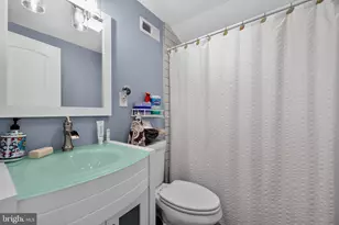 60 Pine Needle Rd, Levittown, PA 19056 - Photo 24