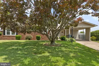 8 Marigold Circle, Levittown, PA 19054 - Photo 4