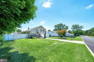 229 Greene Rd, Warminster, PA 18974 - Photo 2