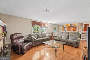 162 Walton Dr, Morrisville, PA 19067 - Photo 12