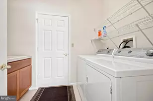 1146 Creekside Ln, Quakertown, PA 18951 - Photo 6
