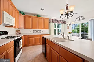 1146 Creekside Ln, Quakertown, PA 18951 - Photo 10