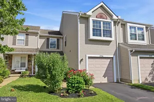 254 Sequoia Dr, Newtown, PA 18940 - Photo 2