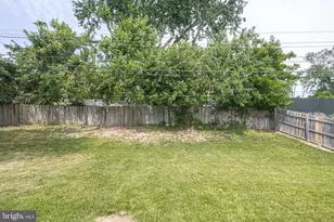 11 High Rd, Levittown, PA 19056 - Photo 36