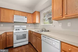 111 Fulgens Ct, Warrington, PA 18976 - Photo 10