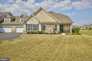 3133 Bushwood Dr, Perkasie, PA 18944 - Photo 2