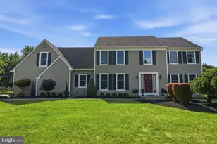 204 Heron Ct, Washington Crossing, PA 18977 - Photo 2