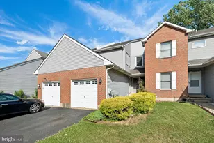 549 Princeton Ct, Bensalem, PA 19020 - Photo 1