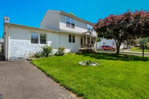 1915 Grand Ave, Feasterville-Trevose, PA 19053 - Photo 1