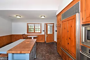 381 Holland Rd, Holland, PA 18966 - Photo 18