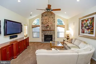 23 Fairway Dr, Warminster, PA 18974 - Photo 8